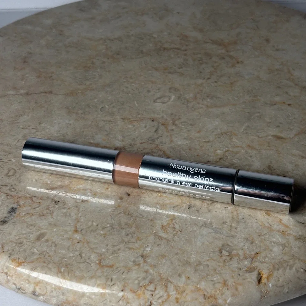 Neutrogena Brightening Eye Perfector Light 10 0.17oz SPF Broad Spectrum SEE EXP